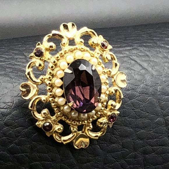 Coro Early Signature Brooch Faux Amethyst Pearl Victorian Gold Tone Filigree Pin